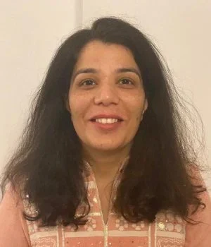 Aarti-Nain-rs9oooaxwcr0vb2u7zzm0hgeg5oxpk5hfkco1og3ak