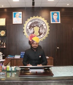 Rohit Sissoniya, IAS